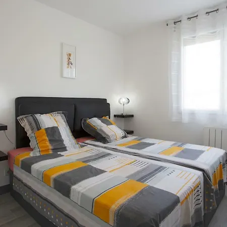Apartment Centre